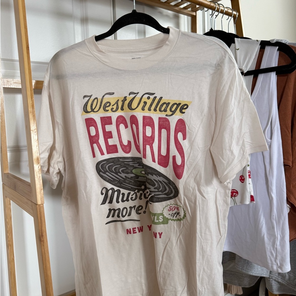 Abercrombie & Fitch Soft Cotton Tee in Cream